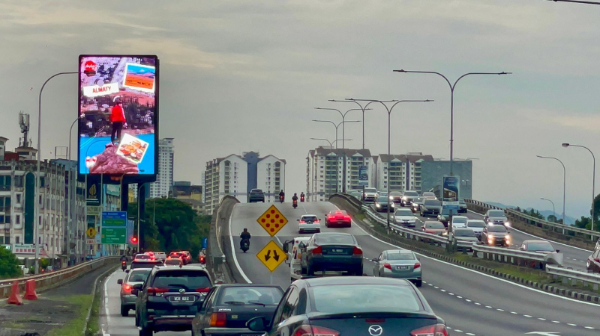 Almatynyń syrtqy jarnamasy Ońtústik-SHyǵys Azıa qalalarynda paıda boldy