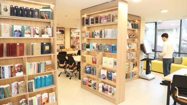 Almatyda jańa zamanaýı kitaphana ashyldy