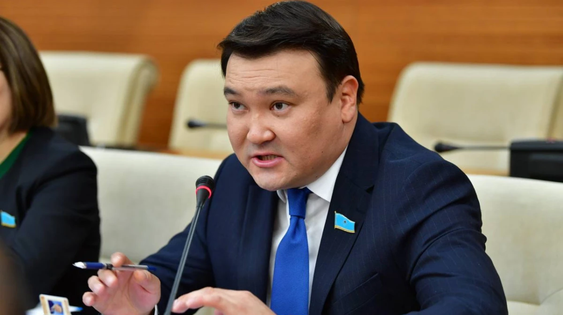 "Атақ алмаған кім қалды?" Депутат марапат саудасына тосқауыл қоюды талап етті