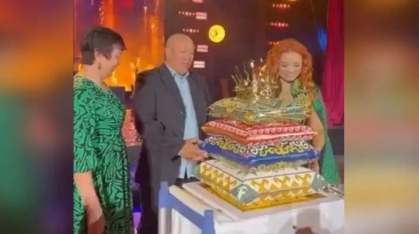 600 myń teńgelik tort daýy: Astanada sot jurtty shýlatqan iske núkte qoıdy