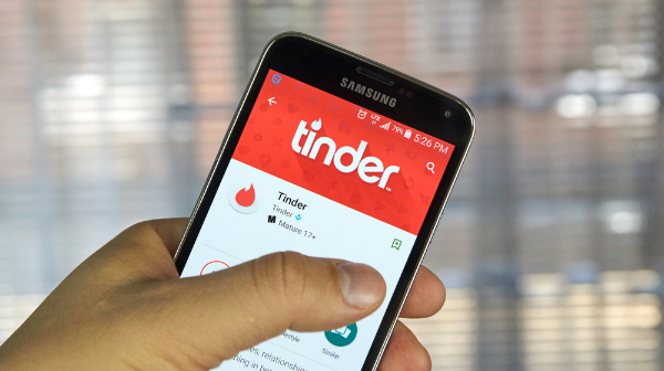 Tinder-де өзін "Нұрай" деп таныстырған алаяқ жігіт тұрғынды 4 млн теңгеге алдаған