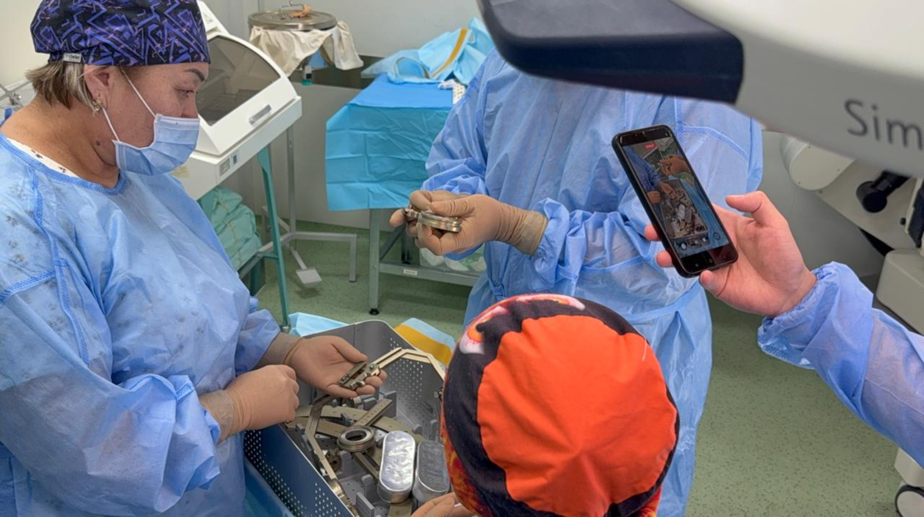 Алматыда алғаш рет қозғалыс бұзылыстары бар жасөспірімнің миын терең ынталандыру жүргізілді