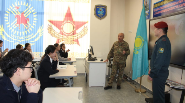 OQÝSHYLAR ULTTYQ ULAN BATYRYMEN KEZDESTİ