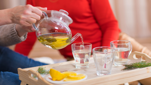 Ekibastuzda er adam áıelin sháınekpen uryp-soqqan