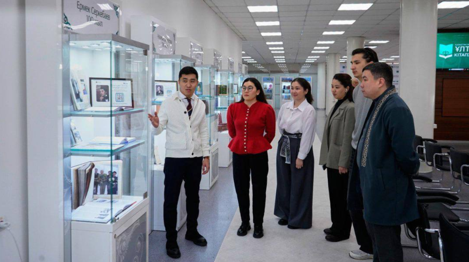 Алматыда бірқатар көрнекті тұлғаның мұрасына арналған көрме ашылды