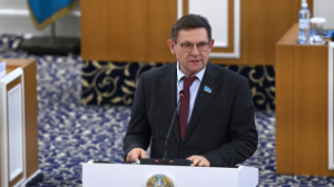 Сергей Пономарев: Конституцияда «Таза Қазақстанды» бекіту арқылы болашақ ұрпақ алдында жауапкершілік танытамыз