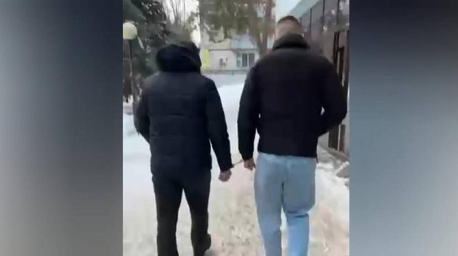 “20 миллион жымқырған”: Ақтөбеде интернет-алаяқтарға көмектесті деген күдікпен ер адам ұсталды