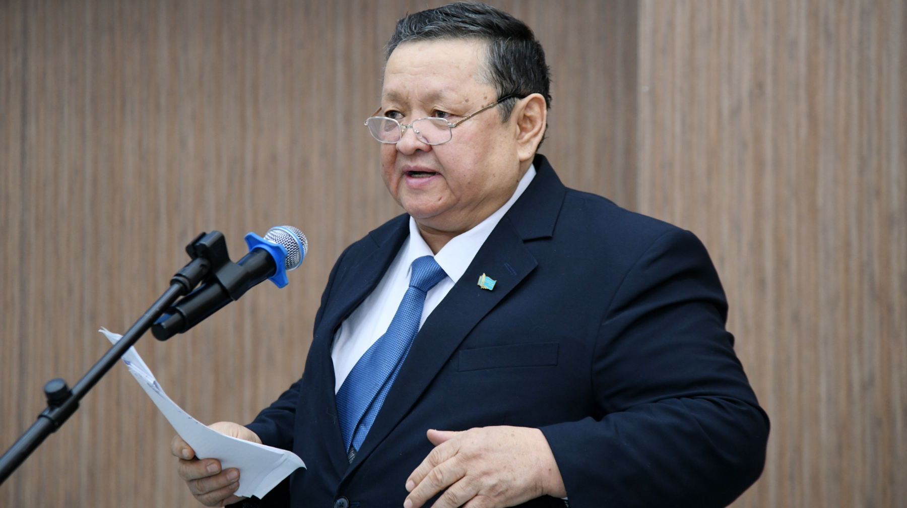 Ақын Қасымхан Бегмановпен лирикалық кеш өтті