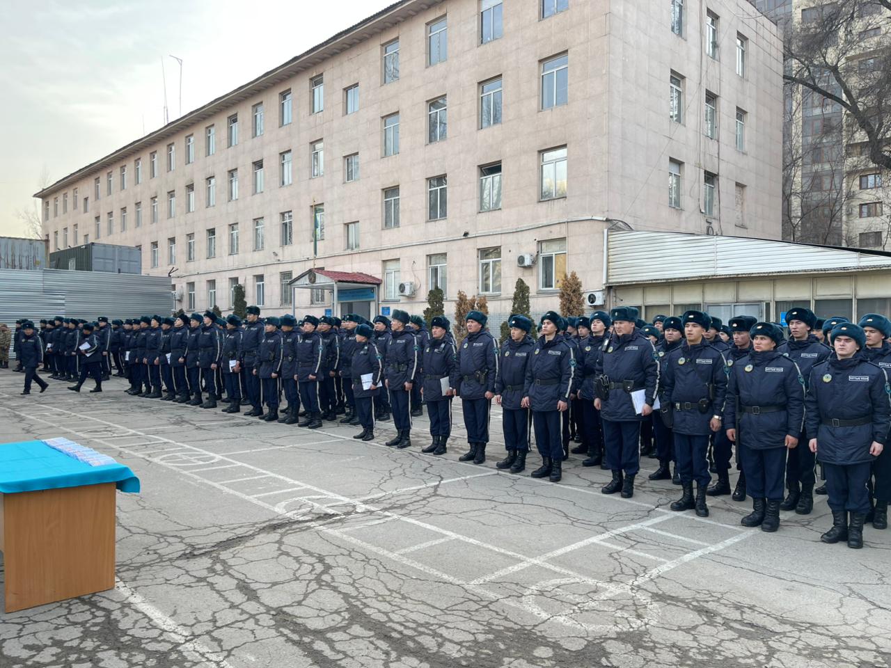Алматыда 406 әскери қызметшісі жауынгерлік қызметке кірісті