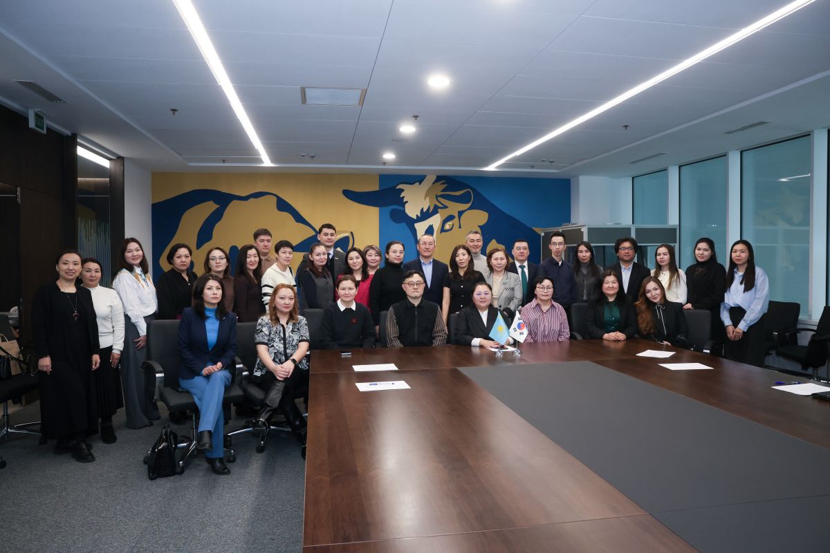 Қазақстандықтардың 80%-ы Конституциялық реформаны қолдайды