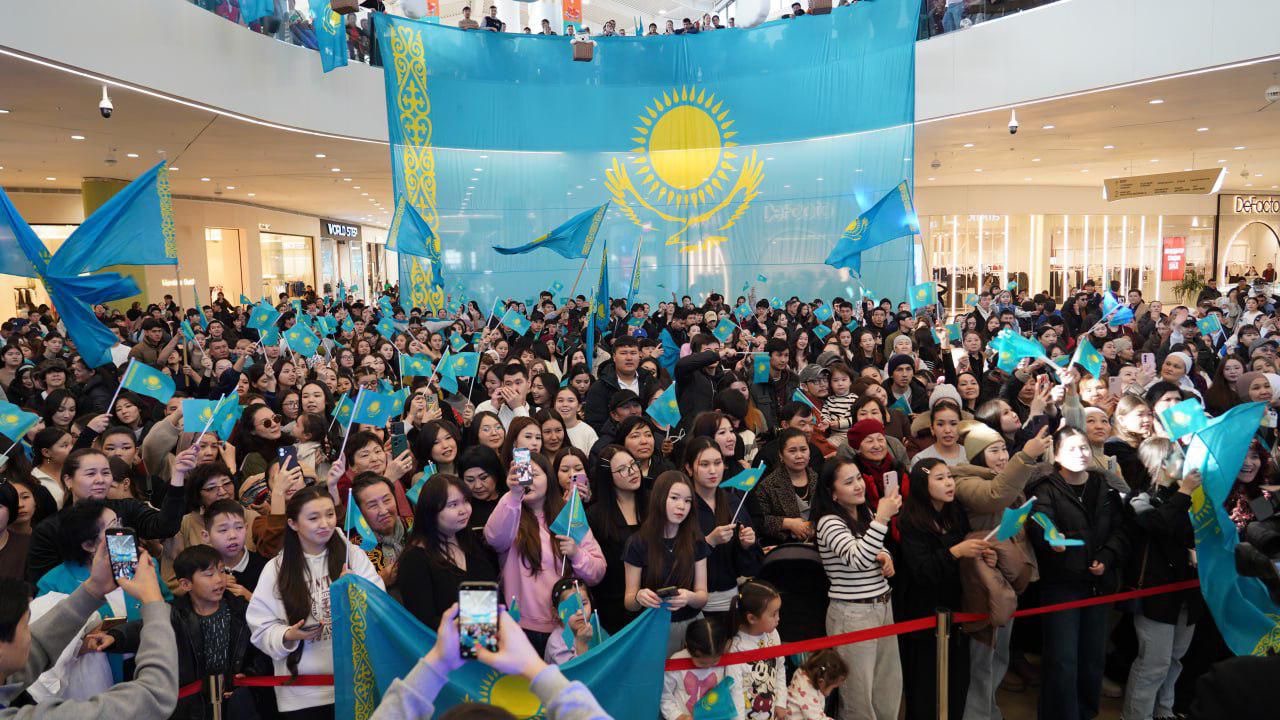 Алматыда Алғыс айту күніне орай “ALGYS FEST” мерекелік концерті өтті