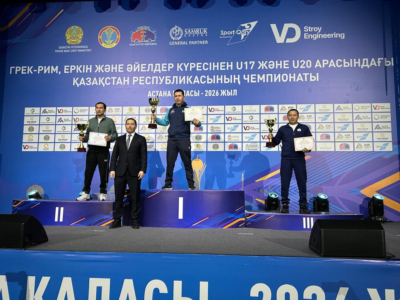 Алматы құрамасы еркін күрестен жастар арасындағы ел чемпионатында топ жарды