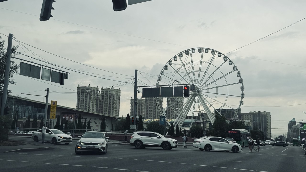 Көлік тізгіндеген қыздар: қауіпсіздік, мәдениет, жауапкершілік