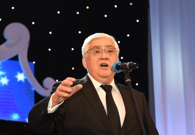 Әлібек Дінішев халыққа үндеу жасады