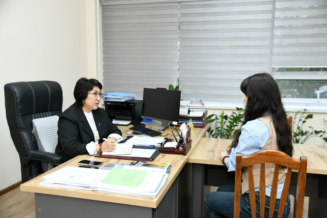 Бітіруші түлектер жұмыс берушілермен кездесті 