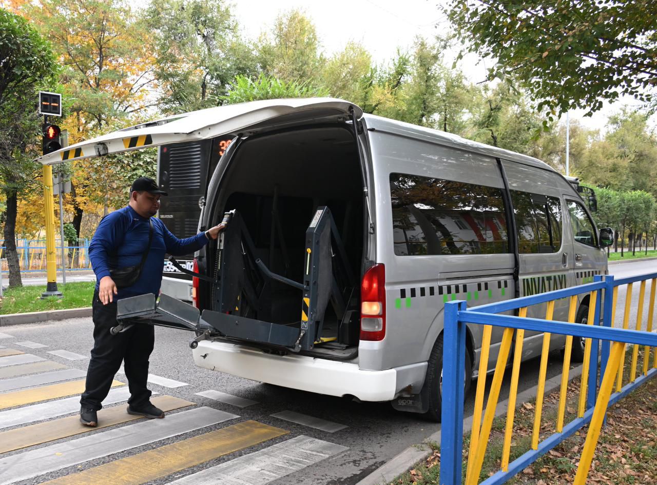 Алматыда референдум күні 170 «Инватакси» көлігі желіге шығады