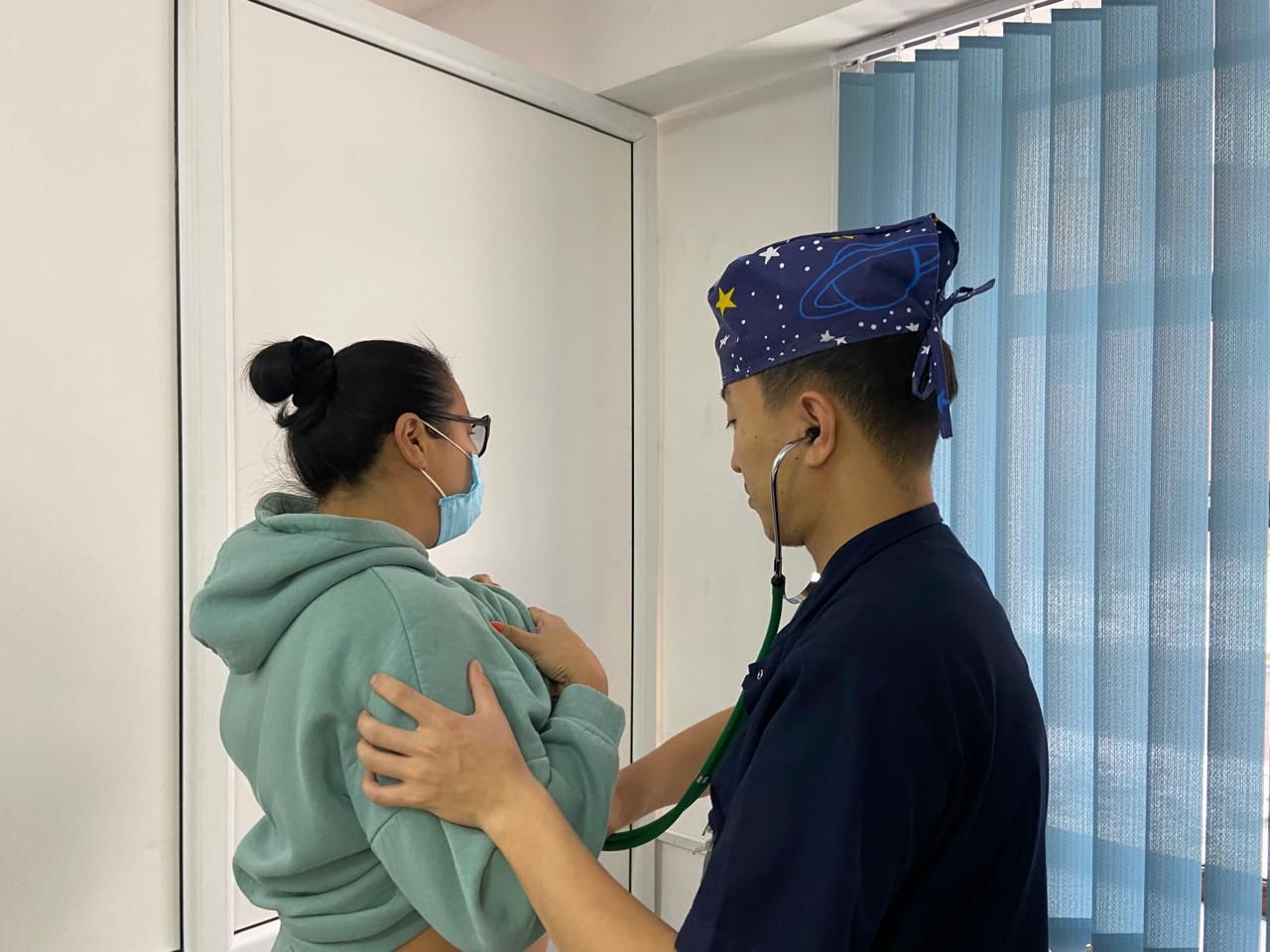 Алматылық онколог сүт безі қатерлі ісігінің алғашқы белгілері туралы айтты