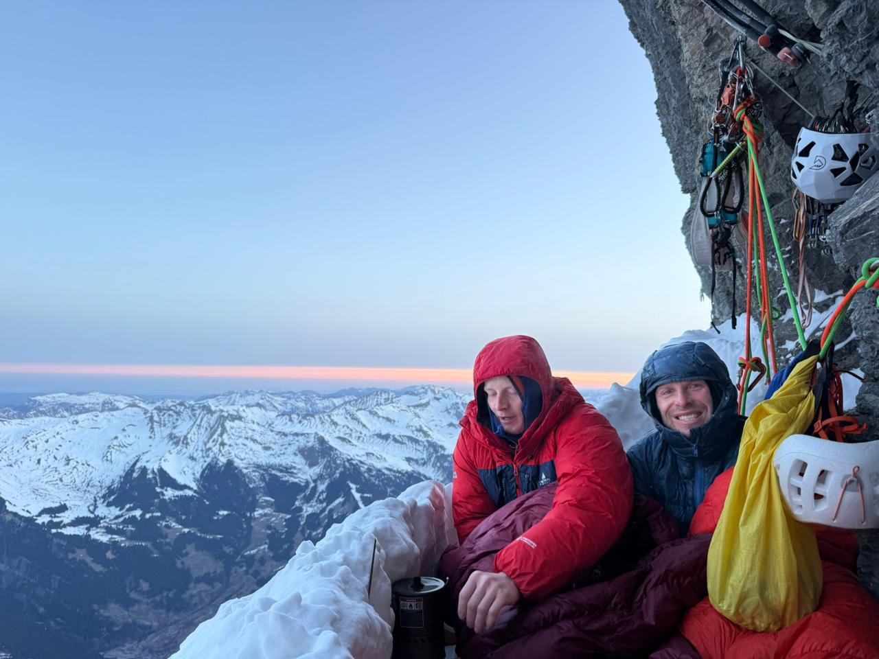 Тарихта алғаш рет: қазақстандық альпинистер Альпідегі Эйгер тауының солтүстік қабырғасы — «Өлім қабырғасын» бағындырды