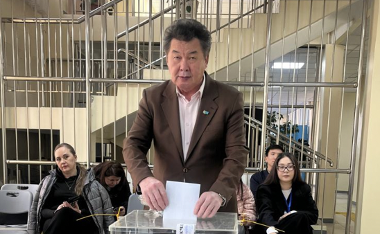 «Өлеңдегі сөз мағынаны, ал әрбір дауыс елдің болашағын қалыптастырады» - ақын Ғалым Қалибекұлы