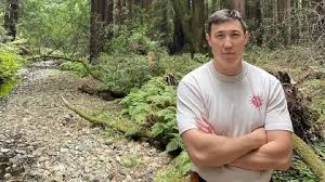 Әнші Рахат Тұрлыханов полиция бөліміне әкелінді 