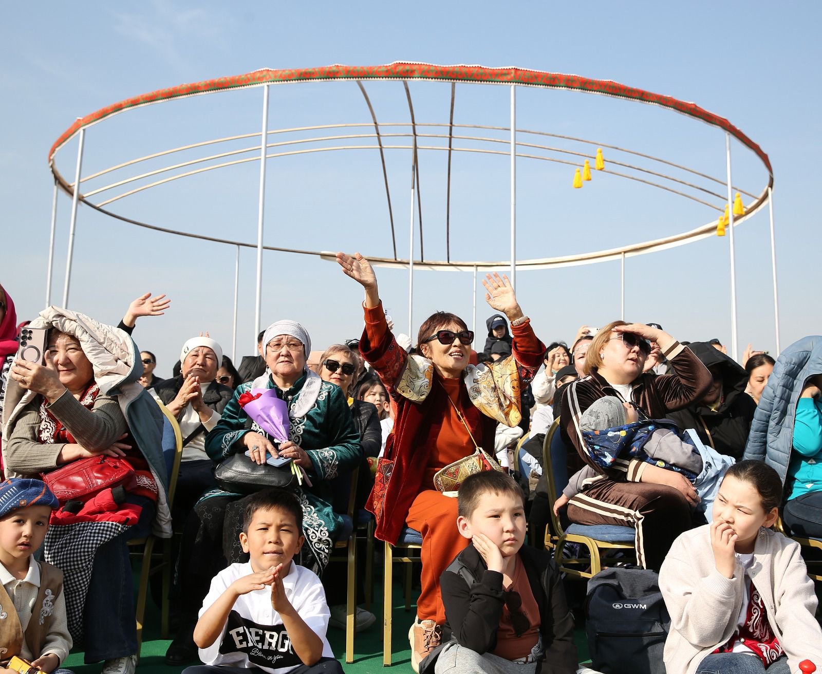 Ең үлкен шаңырақ: Алматыда Наурыз күндері әлемдік рекорд орнатылды