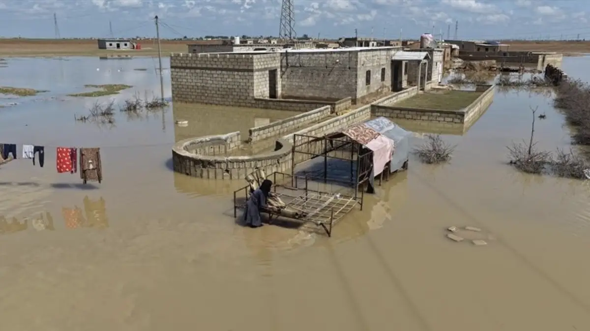 Сирияның Хасека провинциясында су тасқыны болып, жүздеген үйді су басты