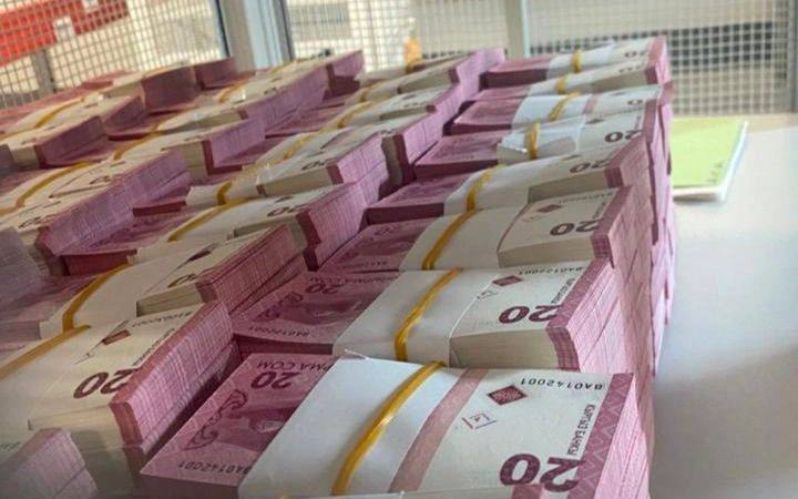 Қырғызстан валютасын өз елінде шығара бастады