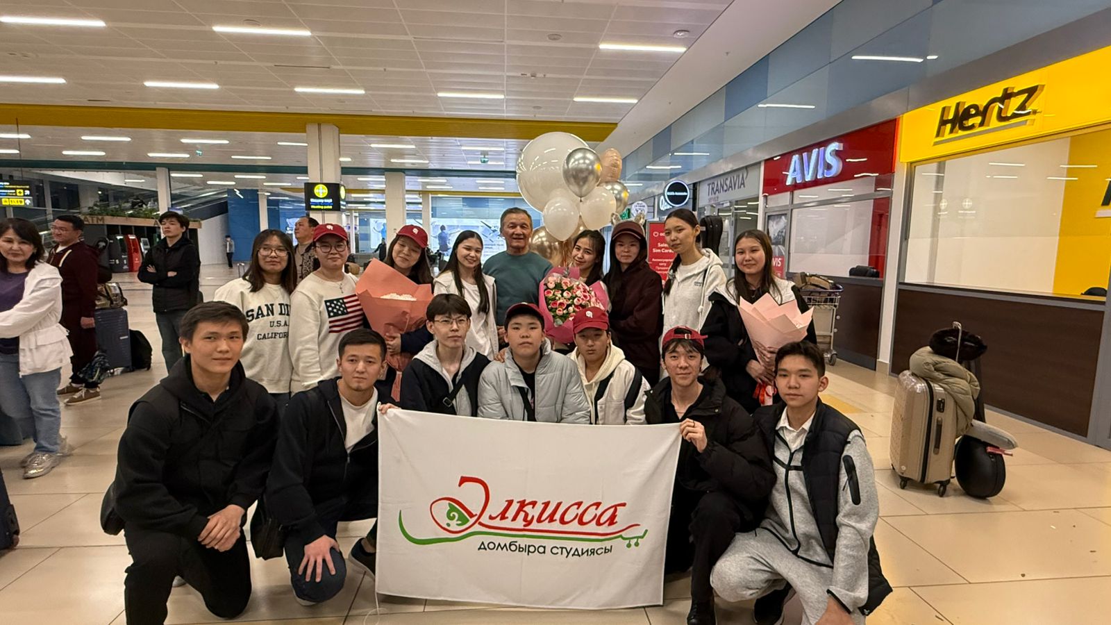 Қос ішектің үні Нью-Йоркті тербетті: қазақ домбырасы әлем төрінде