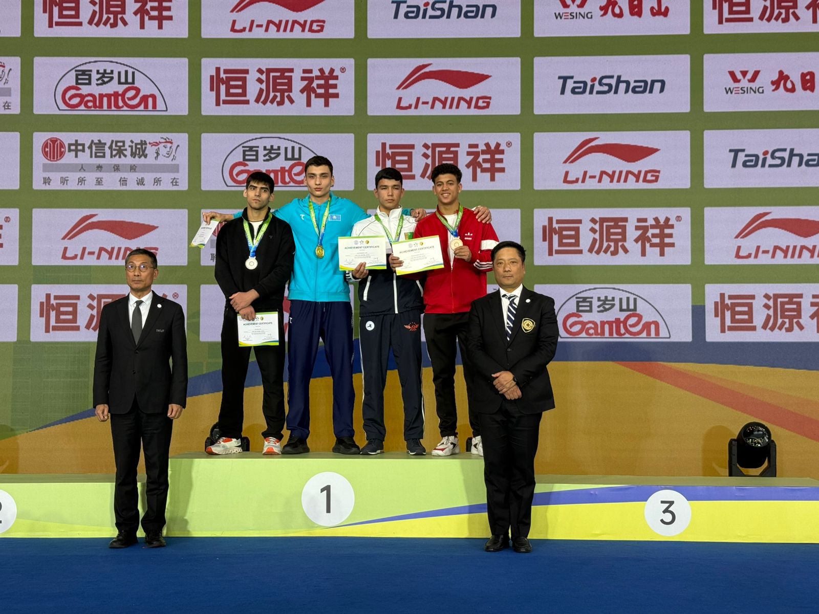 Тарихи "алтын": алматылық Богдан Неумывакин ушу-саньдадан әлем чемпионы атанды