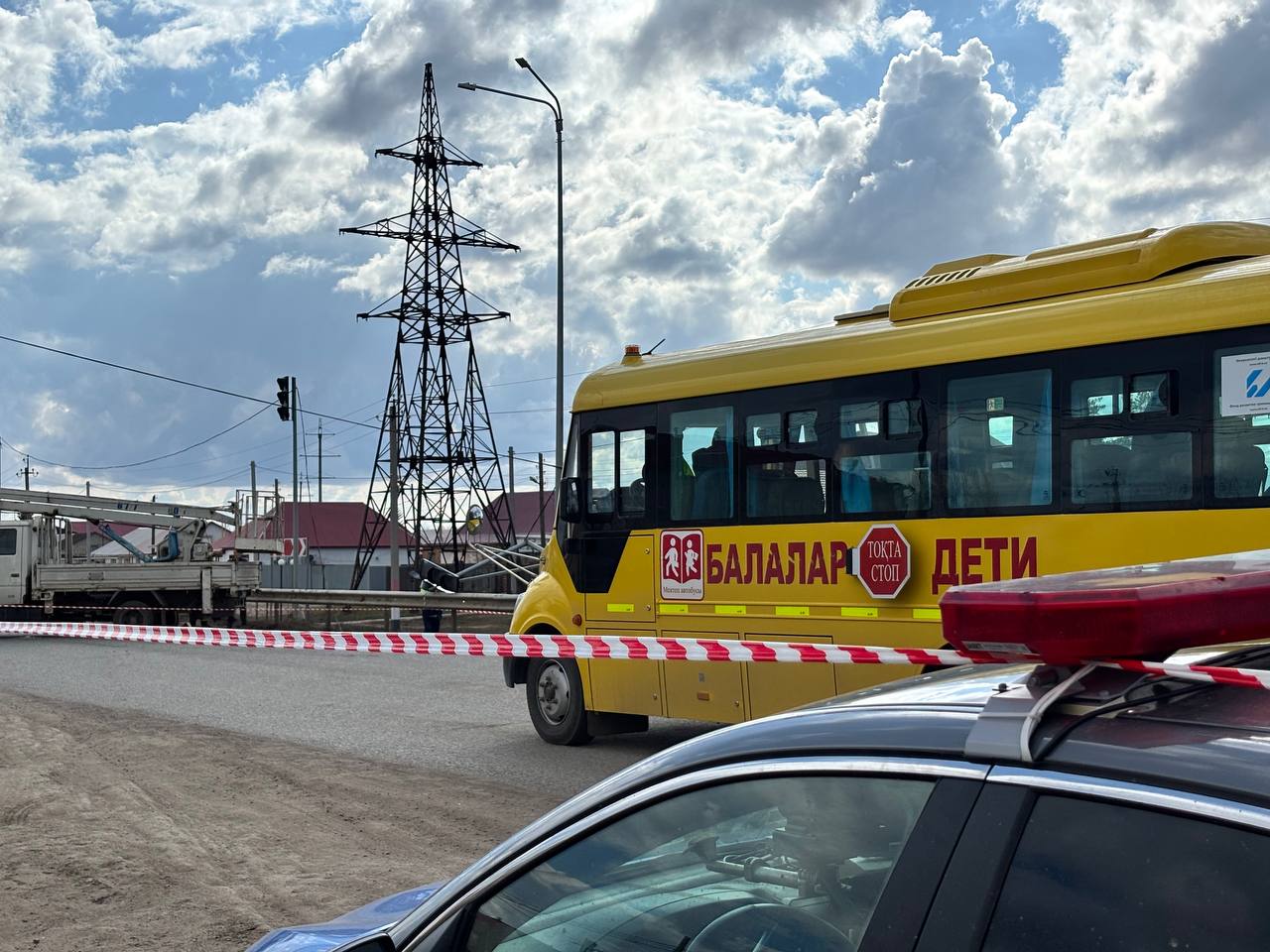 БҚО-да оқушылар мінген автобус апатқа ұшырады