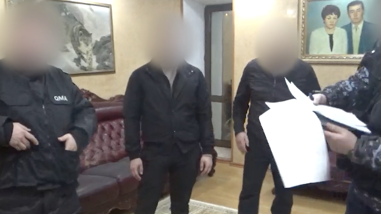 Семейде жалған маркамен алкоголь өндірген жасырын цех әшкереленді