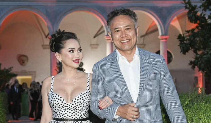 "Бәрін әйелім үшін істедім". Тұрсын Алагөзовтың зәулім үйі желіде қызу талқыға түсті