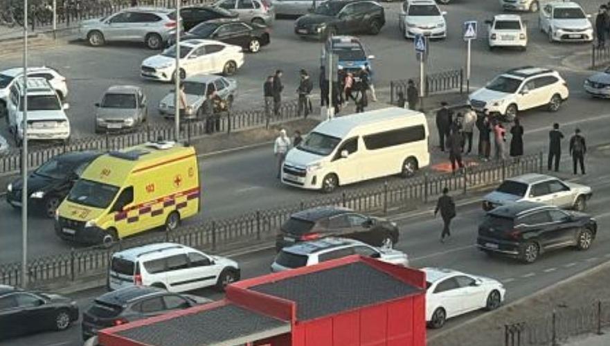 Атырауда мектеп маңында жеті жасар қызды көлік қағып, қаза тапты