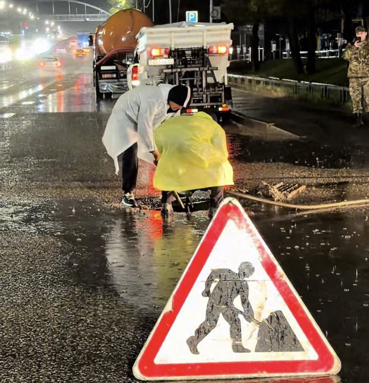 Нөсерден кейін Алматы коммуналдық қызметі күшейтілген режимде жұмыс істеді 