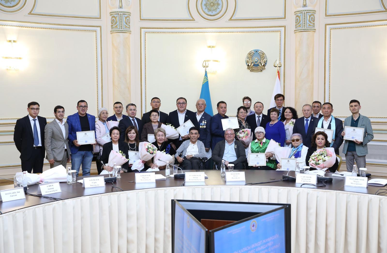 Алматыда үкіметтік емес ұйымдардың рөлі артып келеді: басты назар – Жаңа Конституция