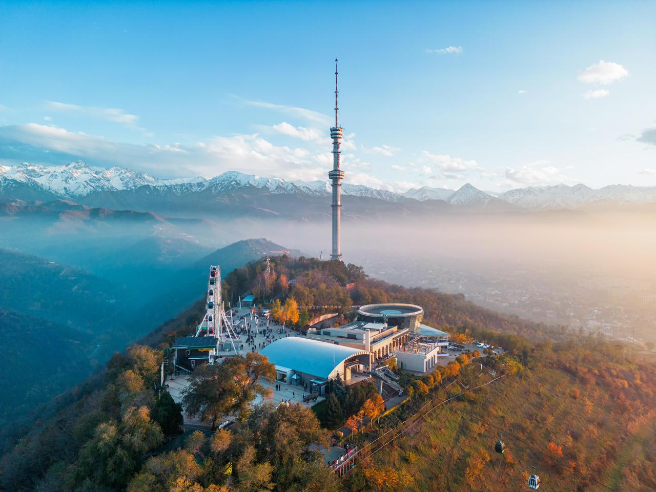 Поляк фотографтары Алматыны әлемге объектив арқылы паш етіп жүр