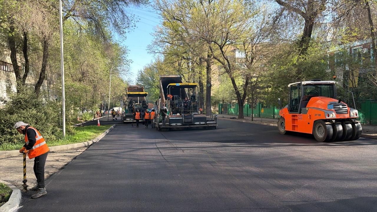 Алматыда 22 мың шаршы метрден аса жол төсемі жөнделеді