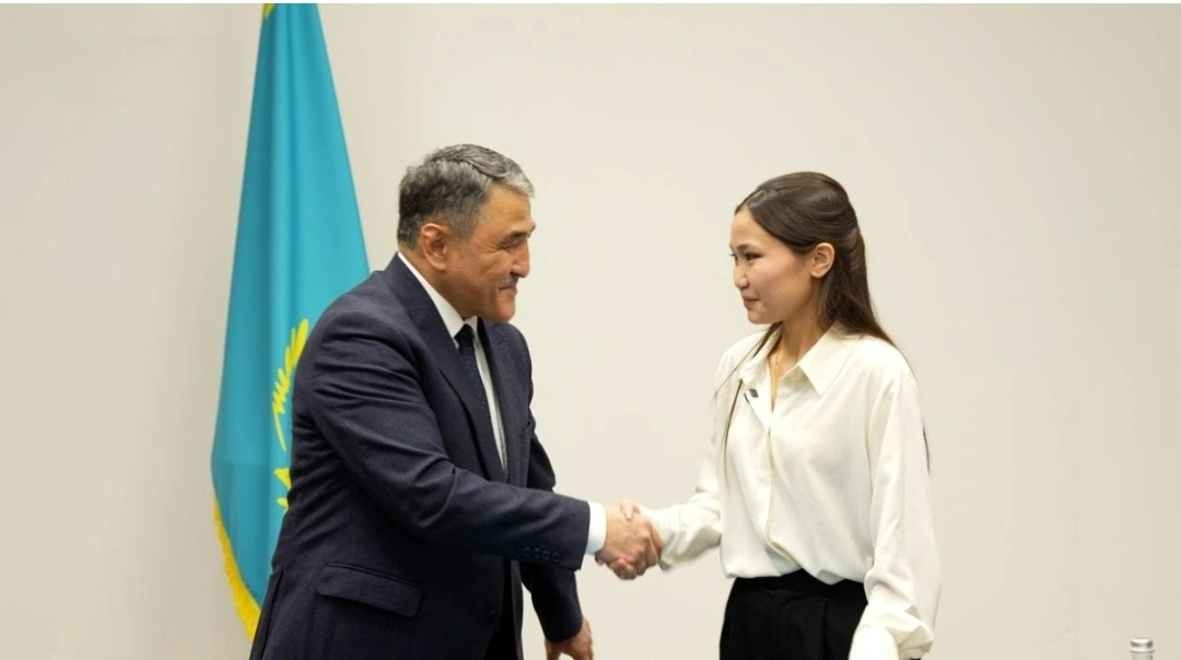 Алматылық оқушы БҰҰ-ны бағындырды: ауадан ауыз су және әлемдік мойындау