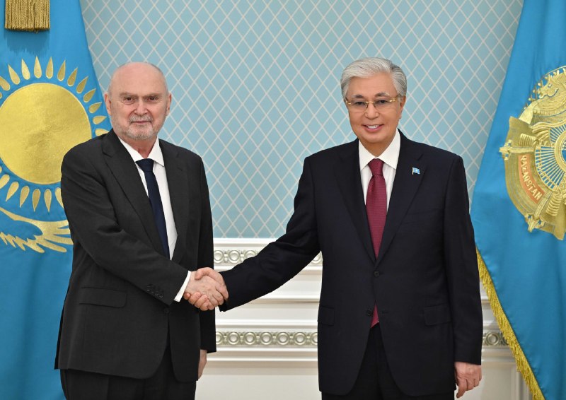 Тоқаев Феридун Синирлиоғлыны қабылдады