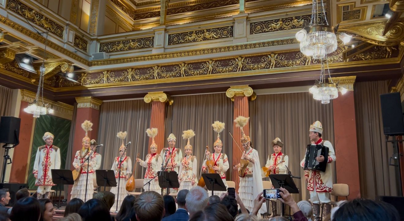 «Сазген сазы» Вена төрінде: қазақ музыкасы Musikverein сахнасында шарықтады