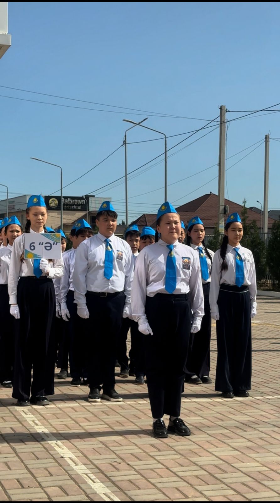 Отан қорғаушы күніне орай саптық ән және жүріс байқауы өтті