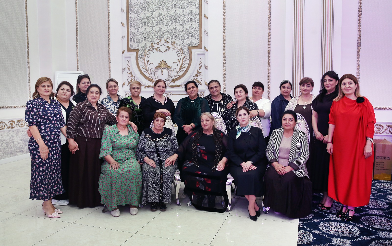Алматыда этномәдени бірлестік өкілдері Аналар күнін атап өтті 