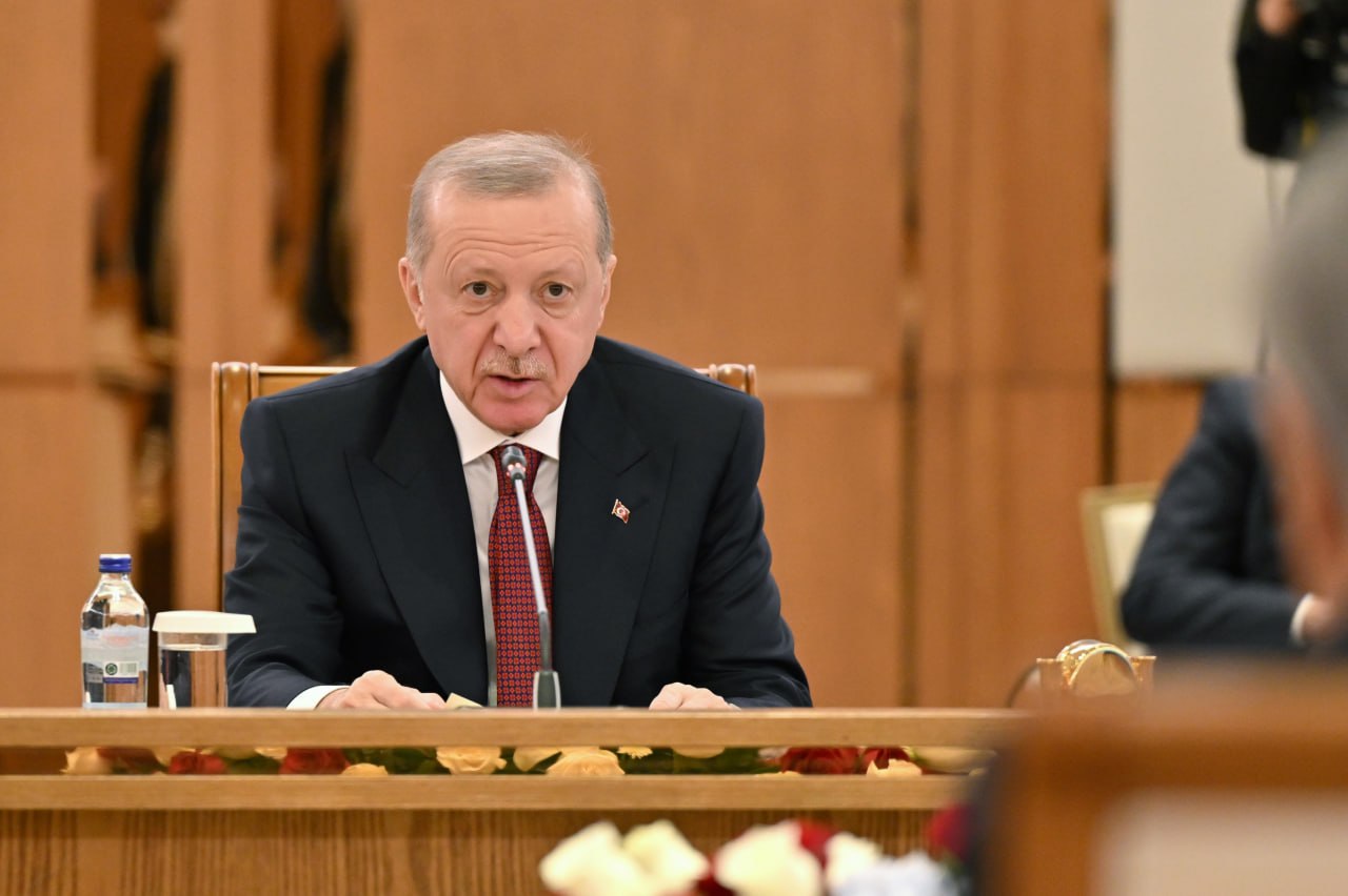 Мемлекет басшысы Түркия Президентін «Қожа Ахмет Ясауи» орденімен марапаттады