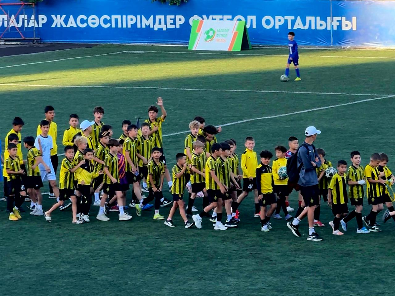 Алматыда БФЛ-дің жаңа маусымы басталды: балалар футболы жаңа деңгейге көтерілуде