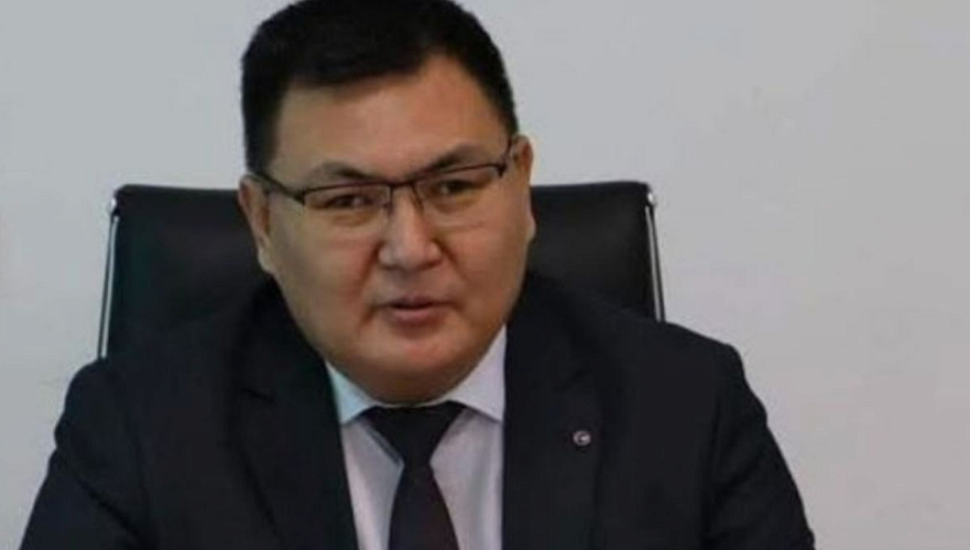     Атырау облысында аудан әкімінің орынбасары жол апатынан қаза тапты
