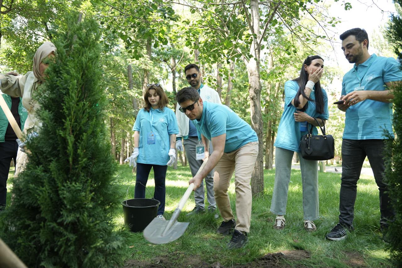«Таза Қазақстан» түркі әлемінің жастарын біріктіреді: Алматыда халықаралық кемпингтің екінші күні өтті