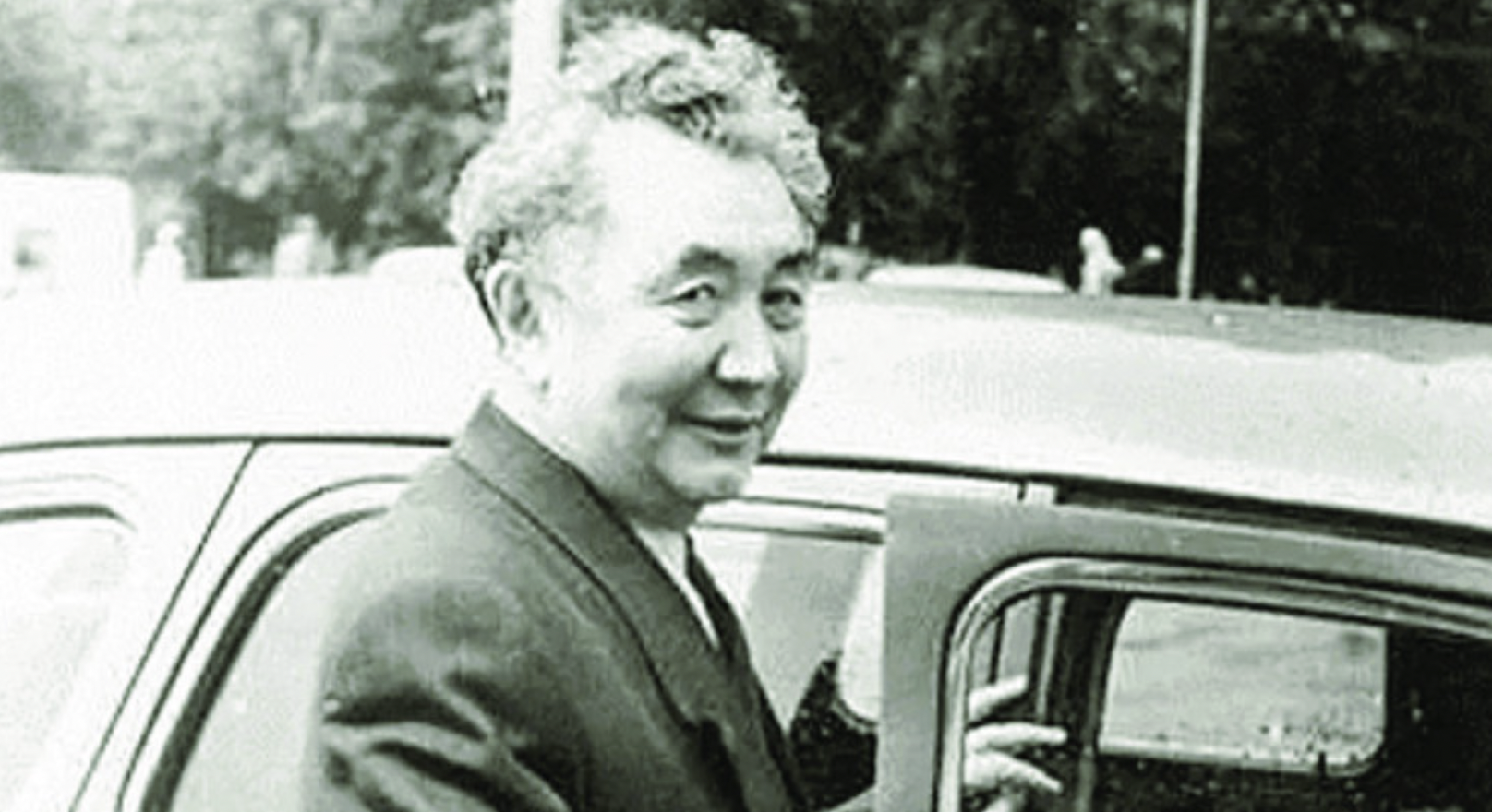 Ғалымның сұр ЗИМ-і: Қаныш Сәтбаевтың көліктері туралы қызық деректер