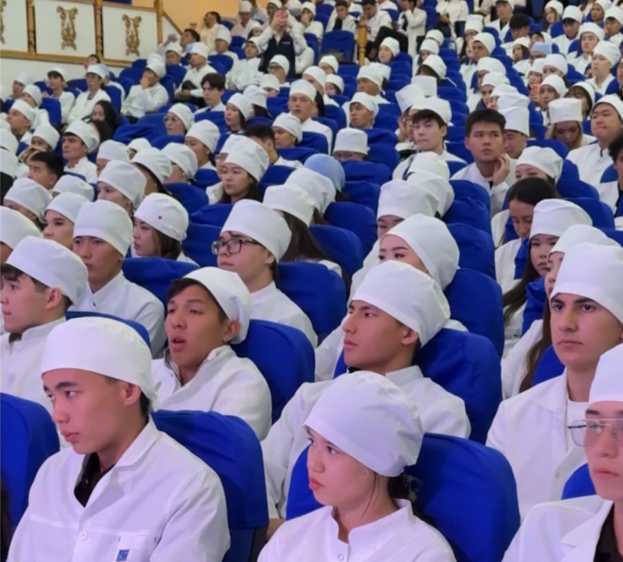 Нашақорлық, дропперлік және киберқауіптер: Алматыда жастарға арналған форум өтті