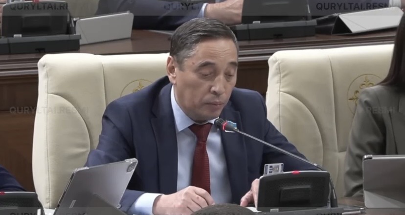 «Әділет» партиясының фракциясы Мәдениет және ақпарат, Оқу-ағарту министрлеріне депутаттық сауал жолдады