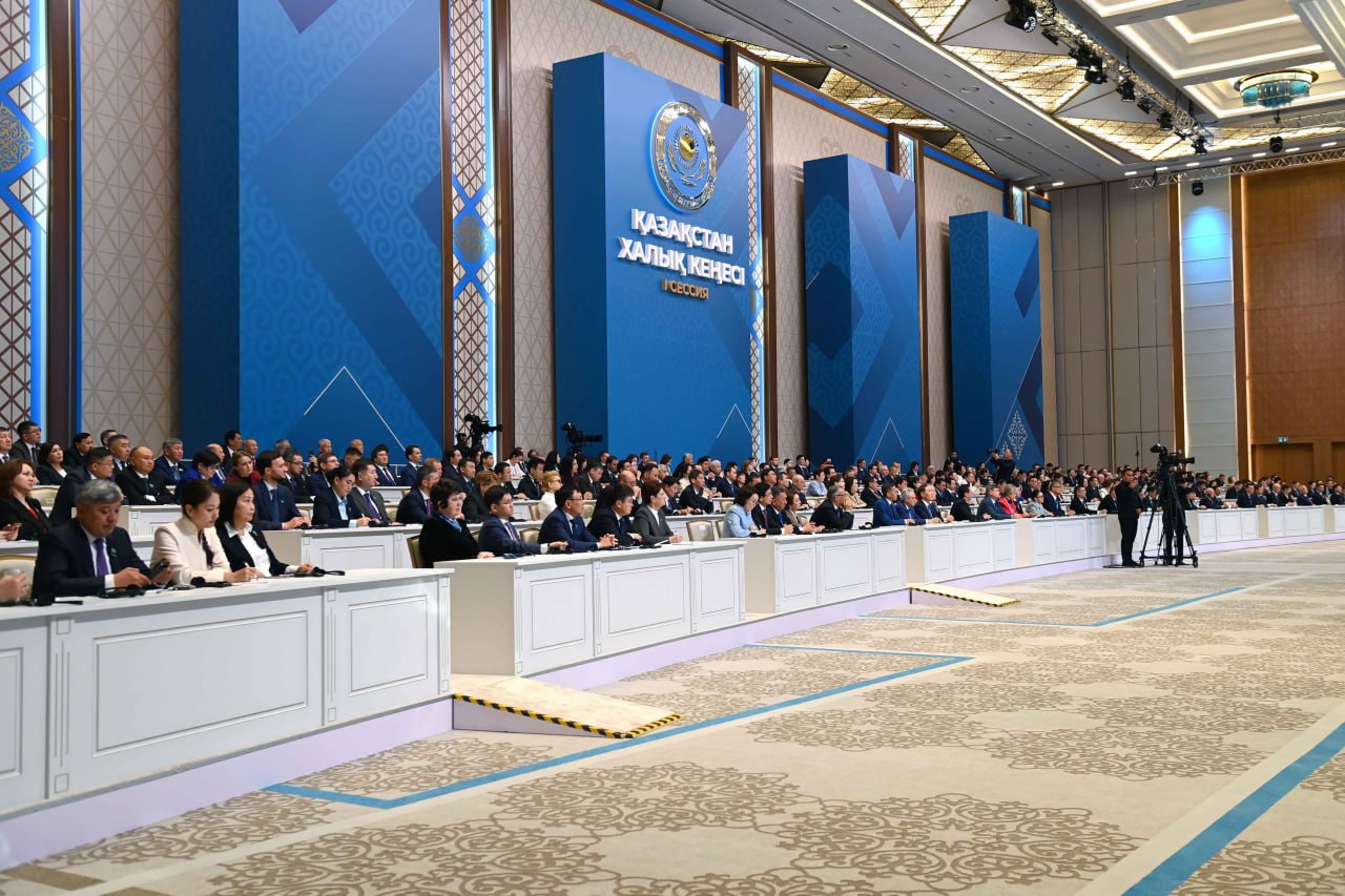 Президент жазушыларды қала тақырыбына арналған шығармаларды көбірек жазуға шақырды
